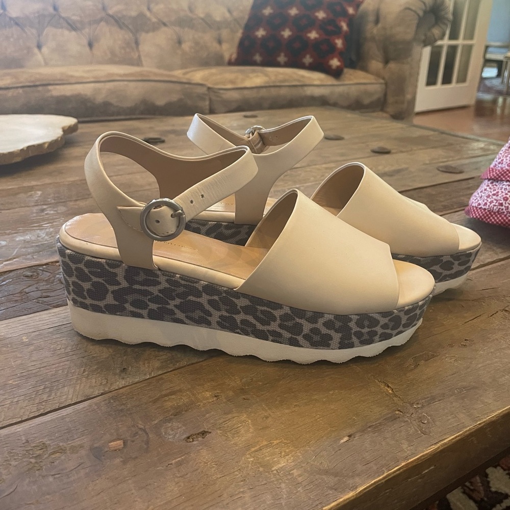 Anthropologie Cream and Gray Platform Sandals